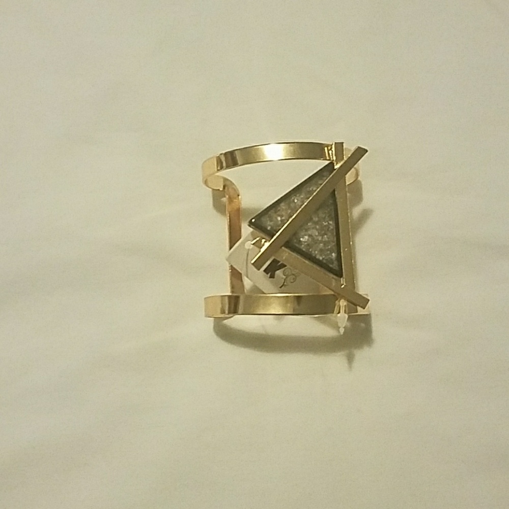 Gold bracelet